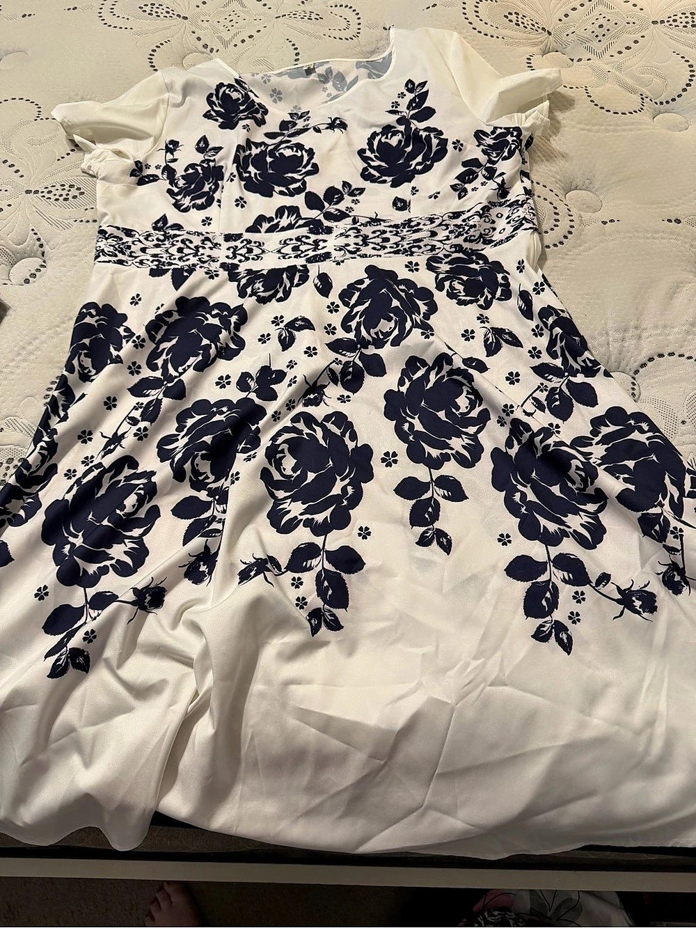 Floral Dress in White & Blue Like New
